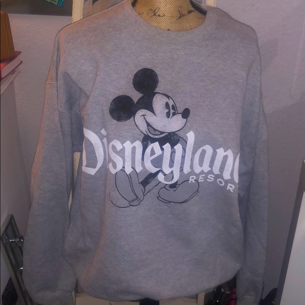 Crewneck